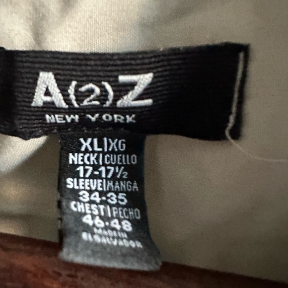 A(2)Z New York Men’s Button Down Dress Shirt Size XL
GUC

Bin 13 - Picture 3 of 6